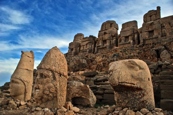 NEMRUT DAĞI – ŞANLIURFA – HALFETİ  